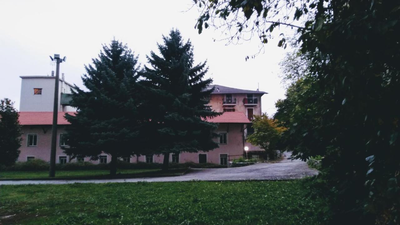 La Petite Maison De Claire Cuneo Exterior photo